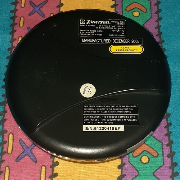 2005 Emerson Portable CD / MP3 Player Vintage CDR/RW Compatible - Picture 2 of 2